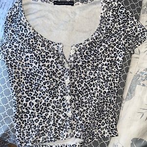 Cheetah print cropped shirt